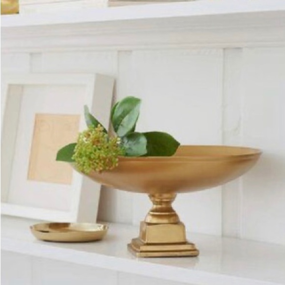 Wedding centerpieces- Gold Culler Metal Compote Bowls - Set of 5